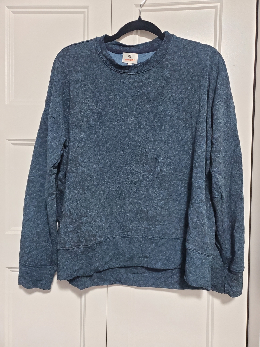 Sundry Womens Blue Floral Crewneck Sweater Size 2 Long sleeve Pull Over Knit